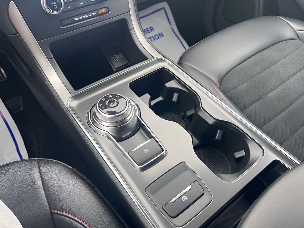 2022 Ford Edge