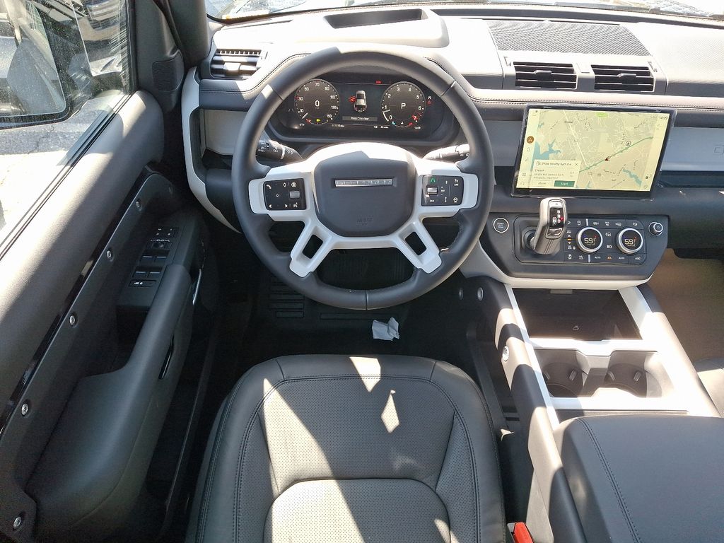 2025 Land Rover Defender 110 10
