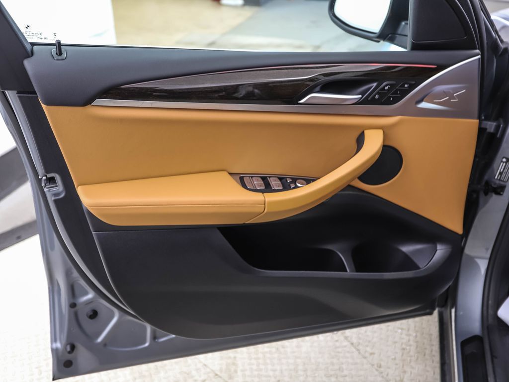 Thumbnail: 2024 BMW X3 - 9