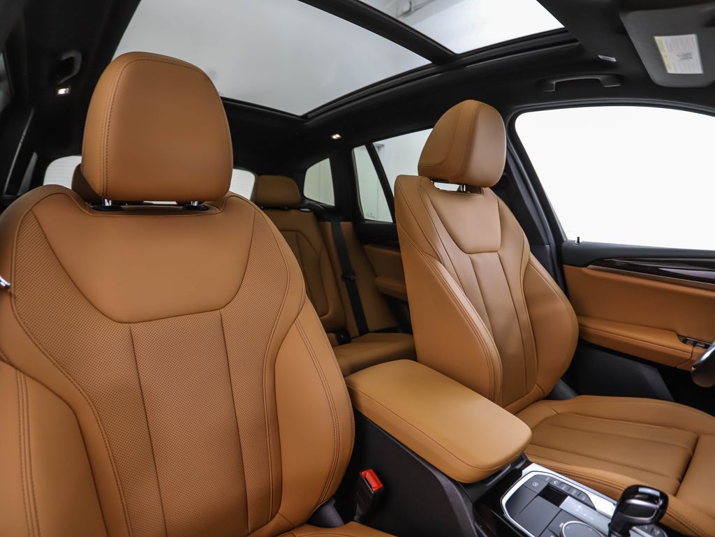 Thumbnail: 2024 BMW X3 - 32
