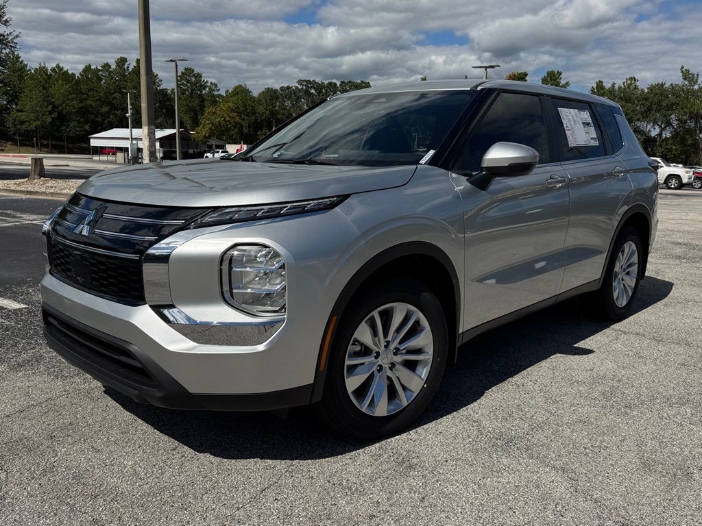 New 2025 Mitsubishi Outlander SUV