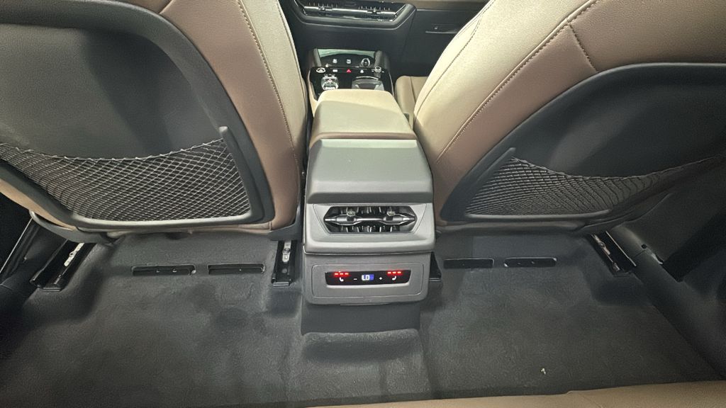 2025 Audi Q6 e-tron Premium 23