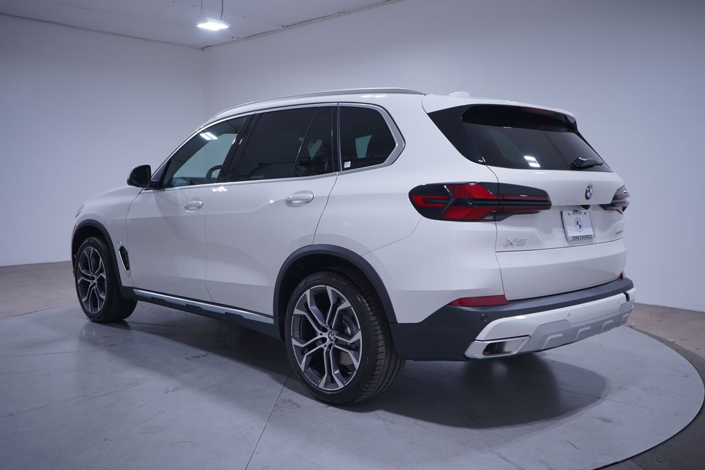 2025 BMW X5 sDrive40i 3