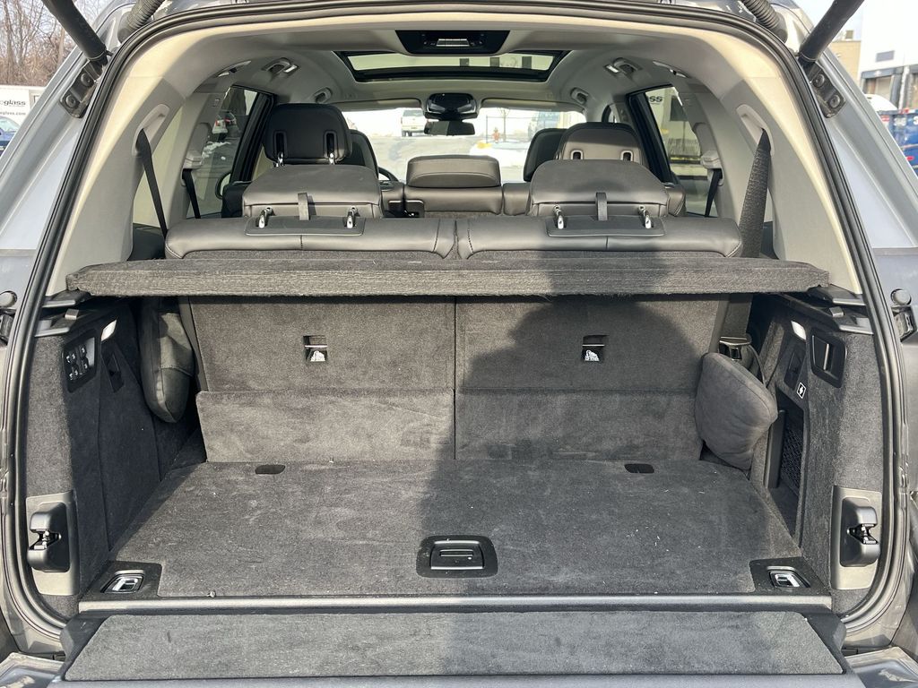 Thumbnail: 2024 BMW X7 - 25