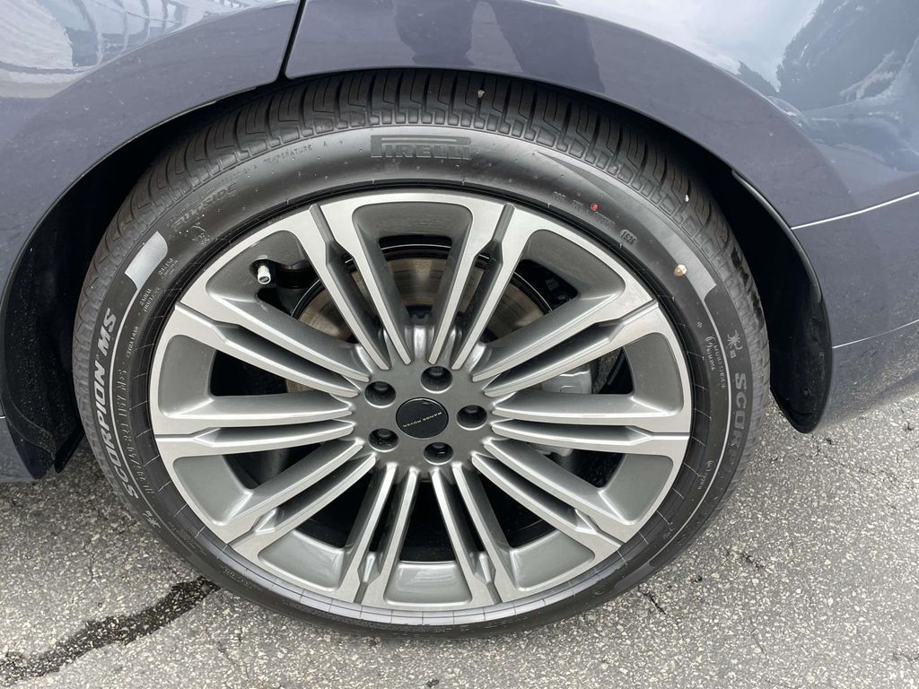 New 2026 Blue Land Rover Dynamic SE image 9