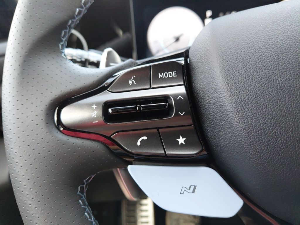 Thumbnail: 2025 Hyundai Elantra - 29