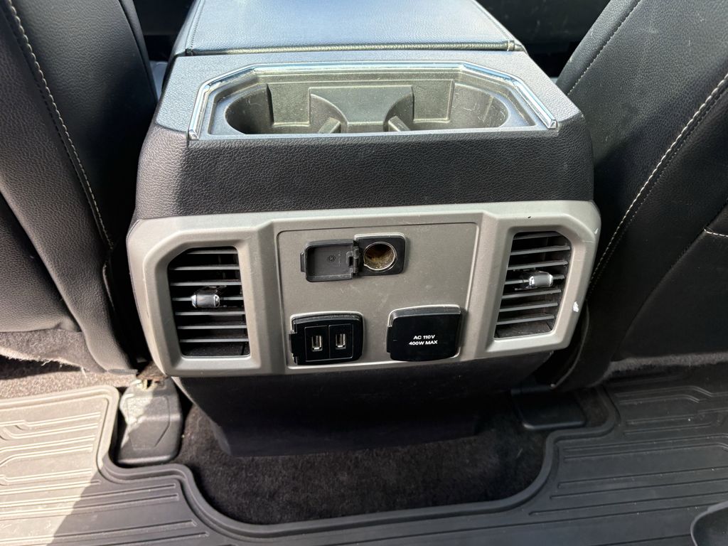 Used 2018 Magnetic Ford Lariat image 24