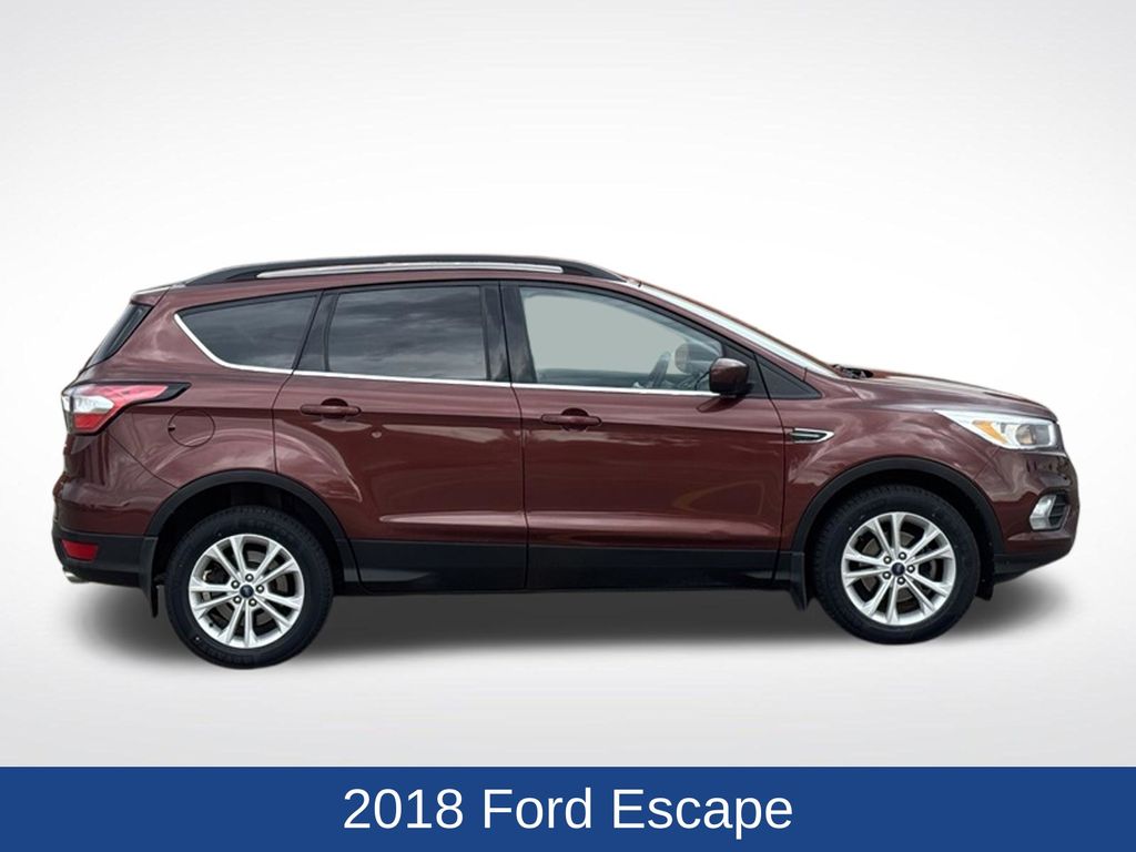 Used 2018 Ford Escape SE with VIN 1FMCU0GD0JUB85327 for sale in Marshall, MN