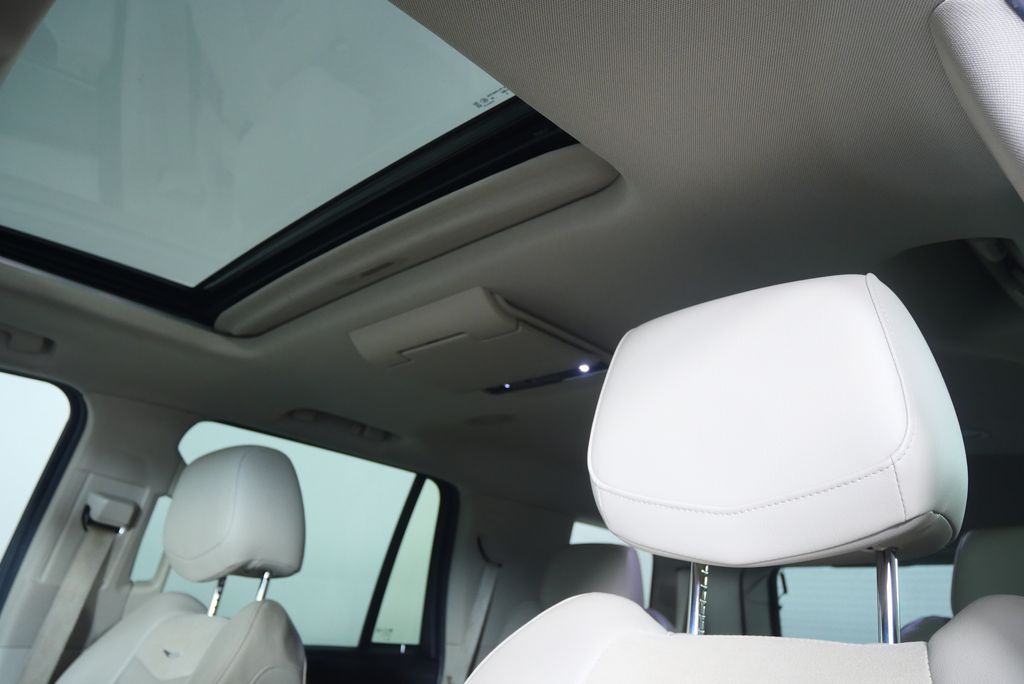 Thumbnail: 2020 Cadillac Escalade - 11