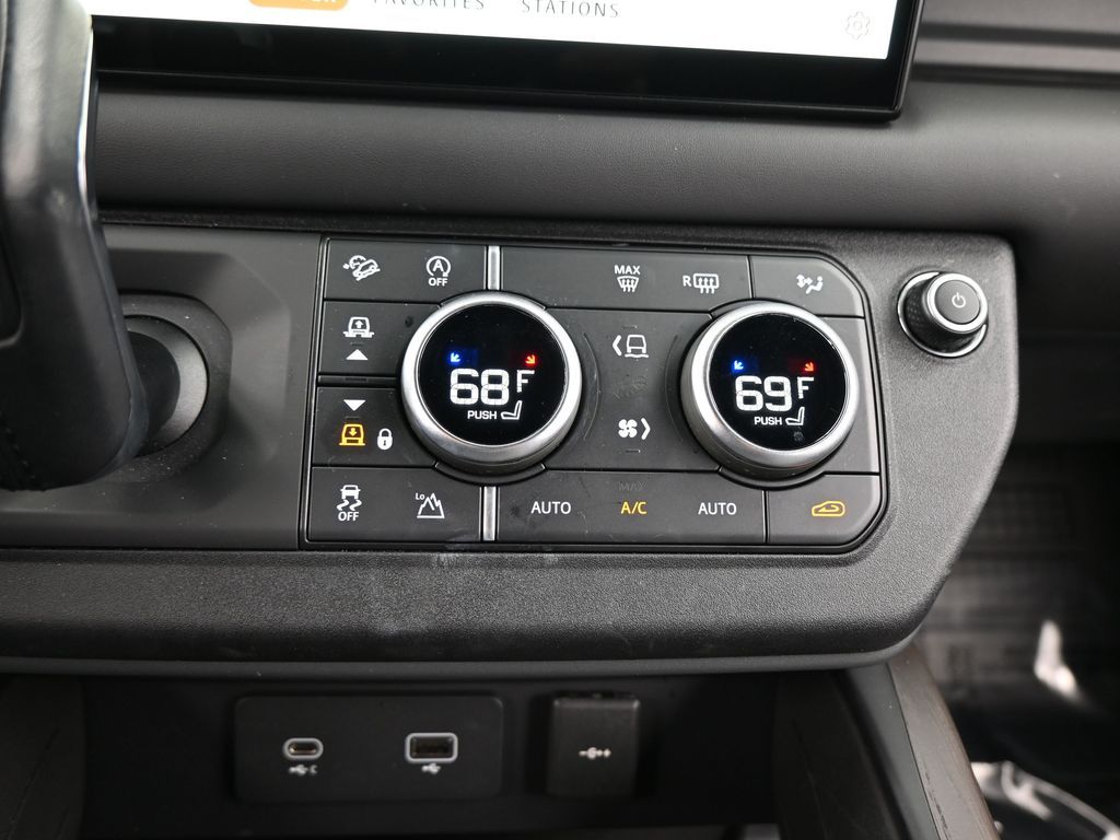 Used 2023 Black Land Rover X image 26