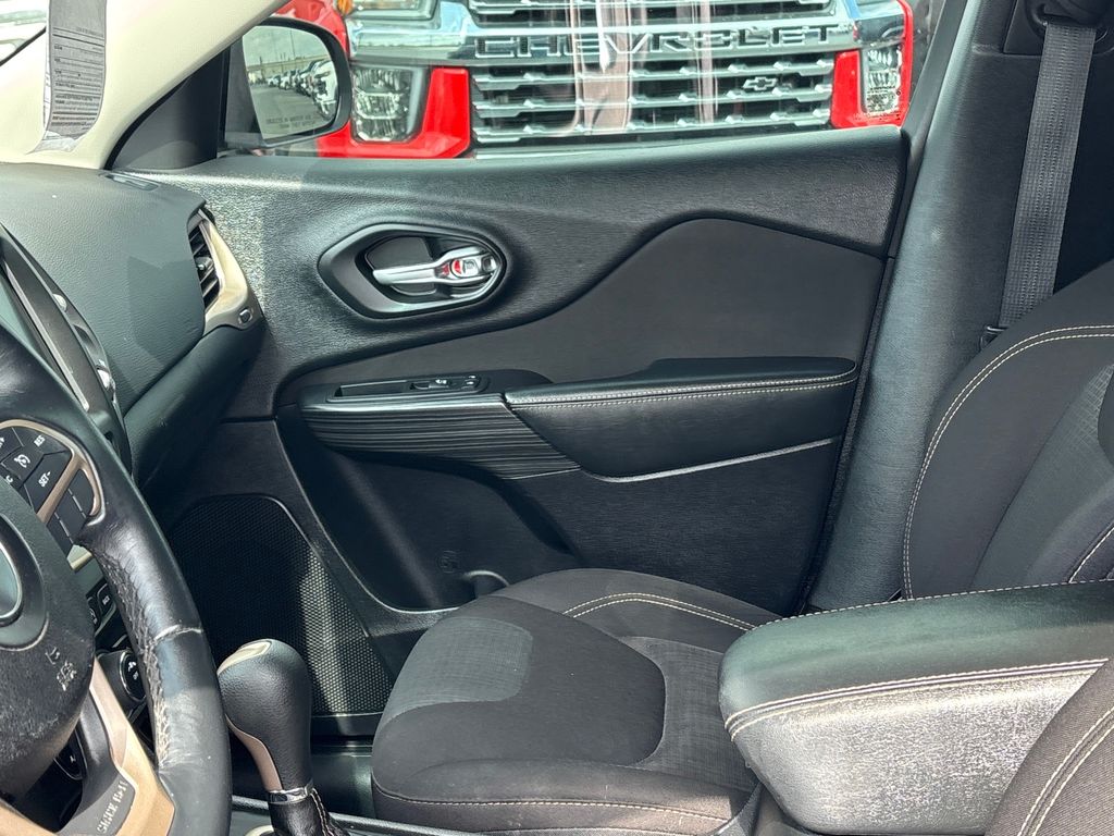 Used Car 2017 Jeep Cherokee  Latitude For Sale Under $15,000 In Austin, Texas