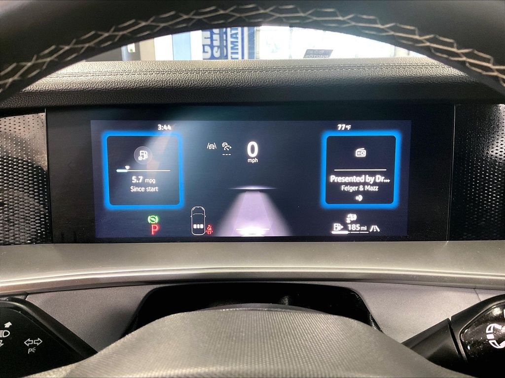 2025 Volkswagen Tiguan — photo 25