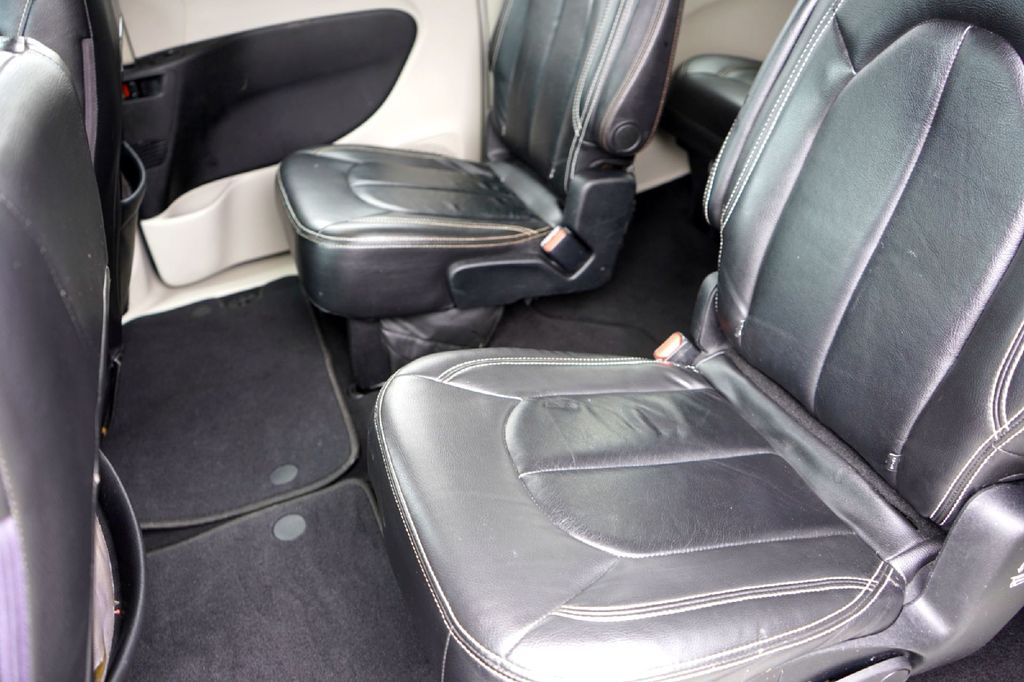 Used Car 2017 Chrysler Pacifica  Touring L For Sale Under $12,000 In Taylor, Texas