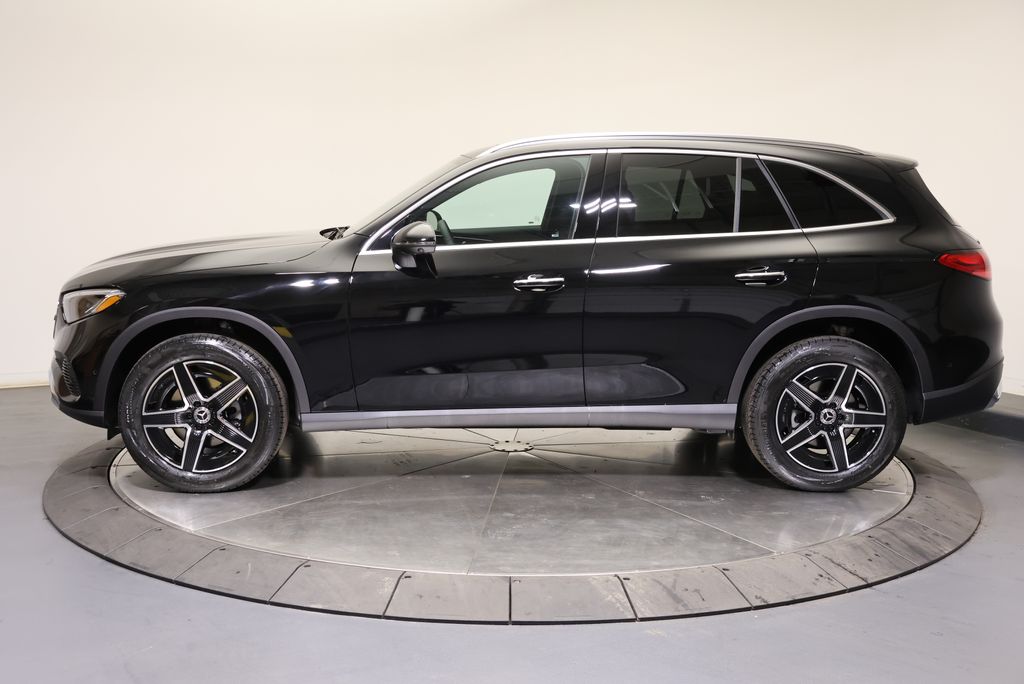 Thumbnail: 2027 Mercedes-Benz GLC - 4