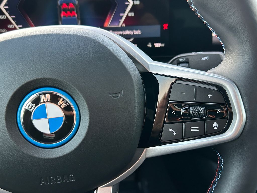 Thumbnail: 2025 BMW i4 - 20
