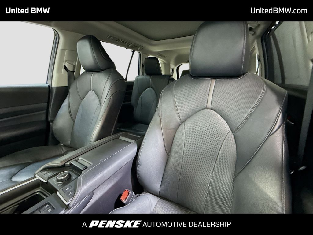 Thumbnail: 2024 Toyota Grand Highlander - 4