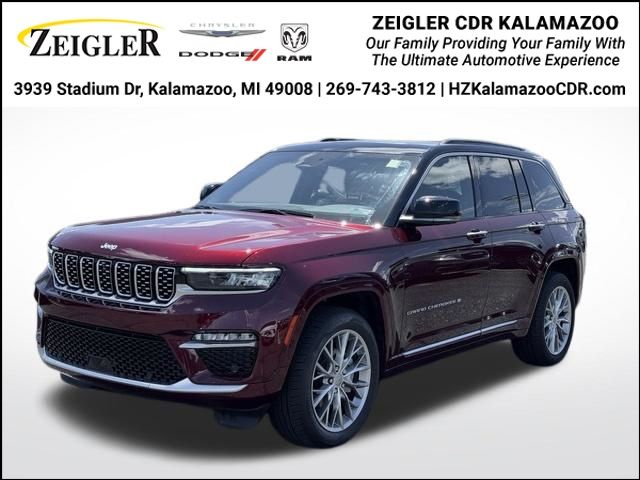 Velvet Red Pearlcoat 2025 Jeep Grand Cherokee SUV / Crossover Four-Wheel Drive 8-Speed Automatic