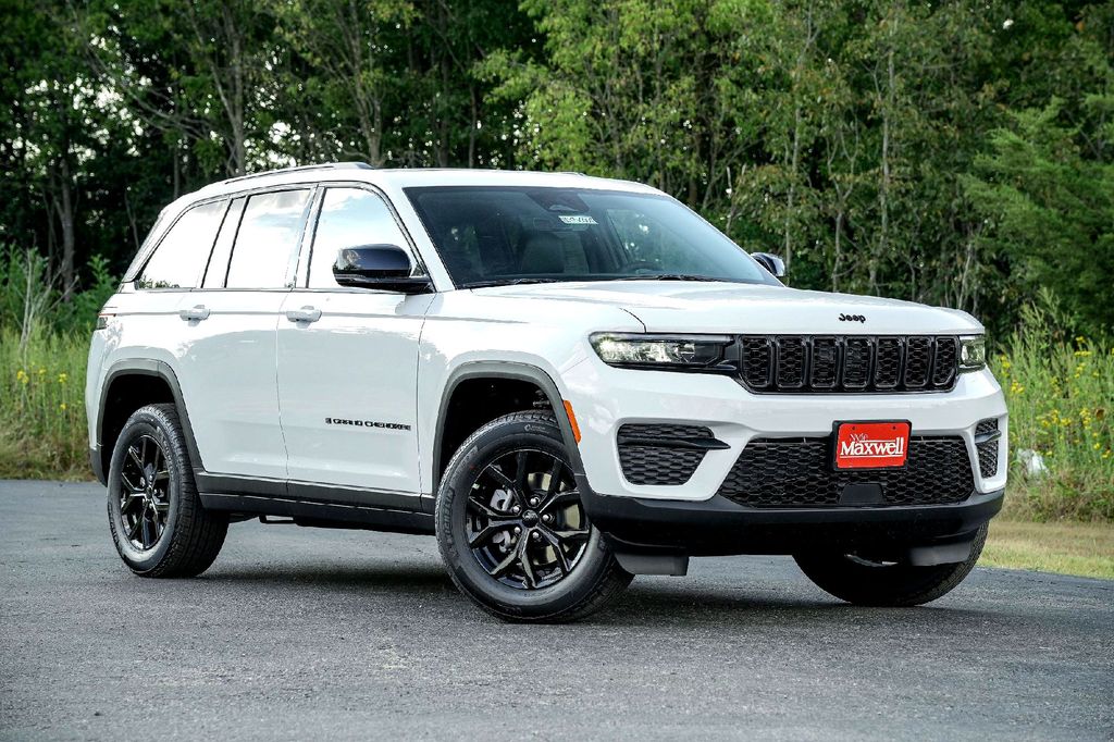 New Car 2025 Jeep Grand Cherokee  Altitude X For Sale Under $40,000 In Taylor, Texas