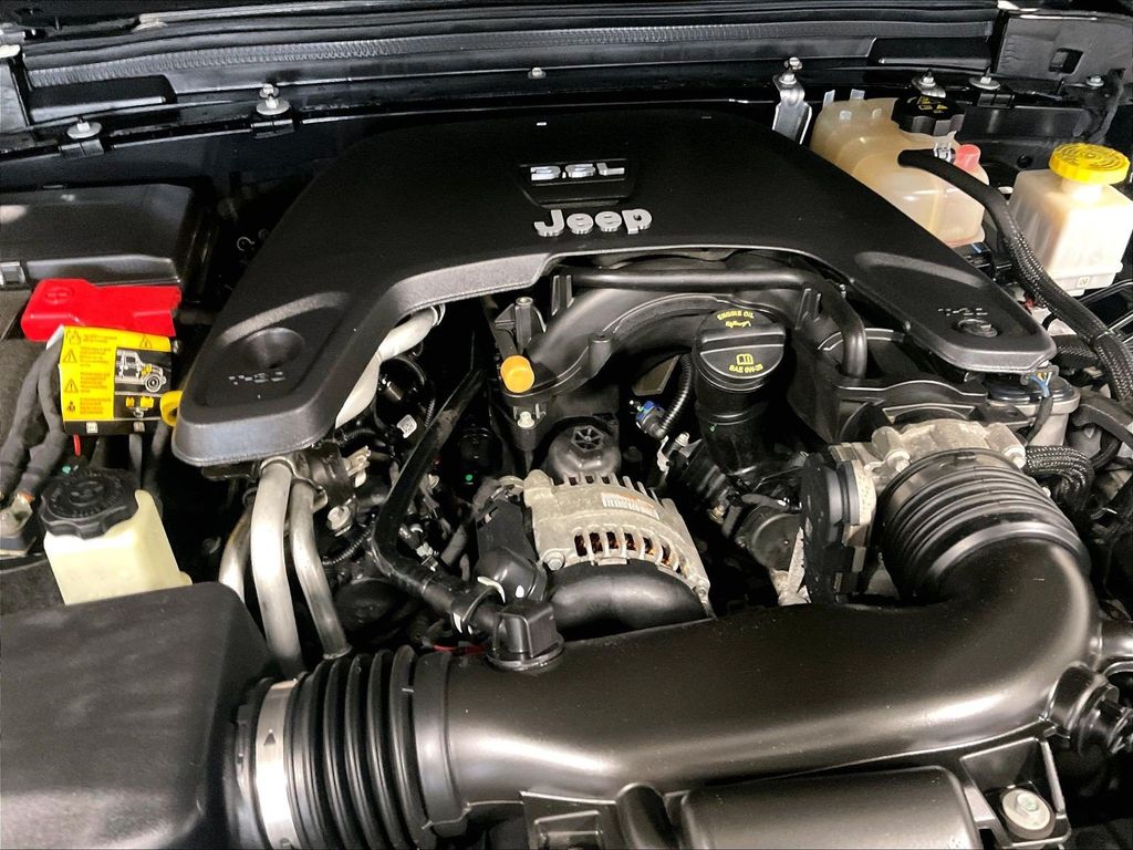 2021 Jeep Gladiator — photo 28