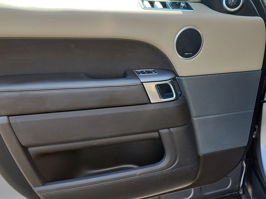 Thumbnail: 2020 Land Rover Range Rover Sport - 12