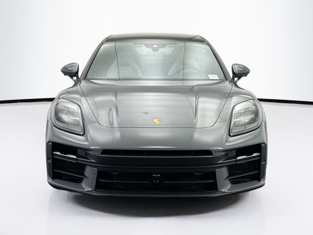 Thumbnail: 2026 Porsche Panamera - 10