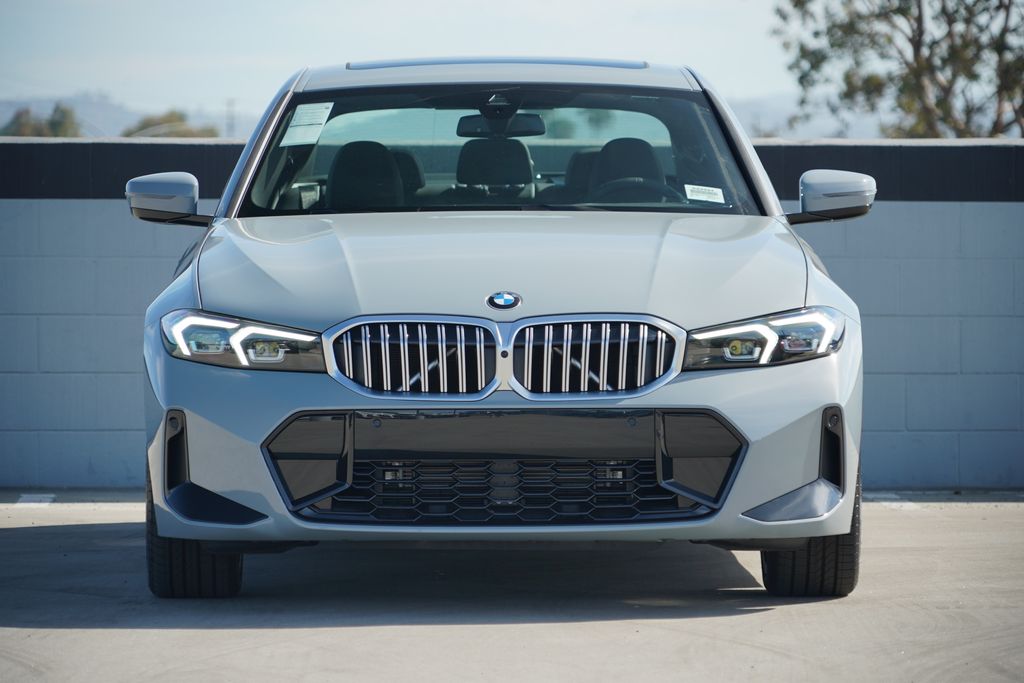Thumbnail: 2026 BMW 3 Series - 2