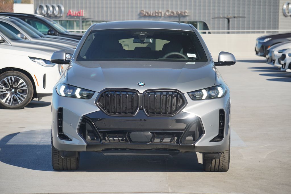 2025 BMW X6 xDrive40i 2