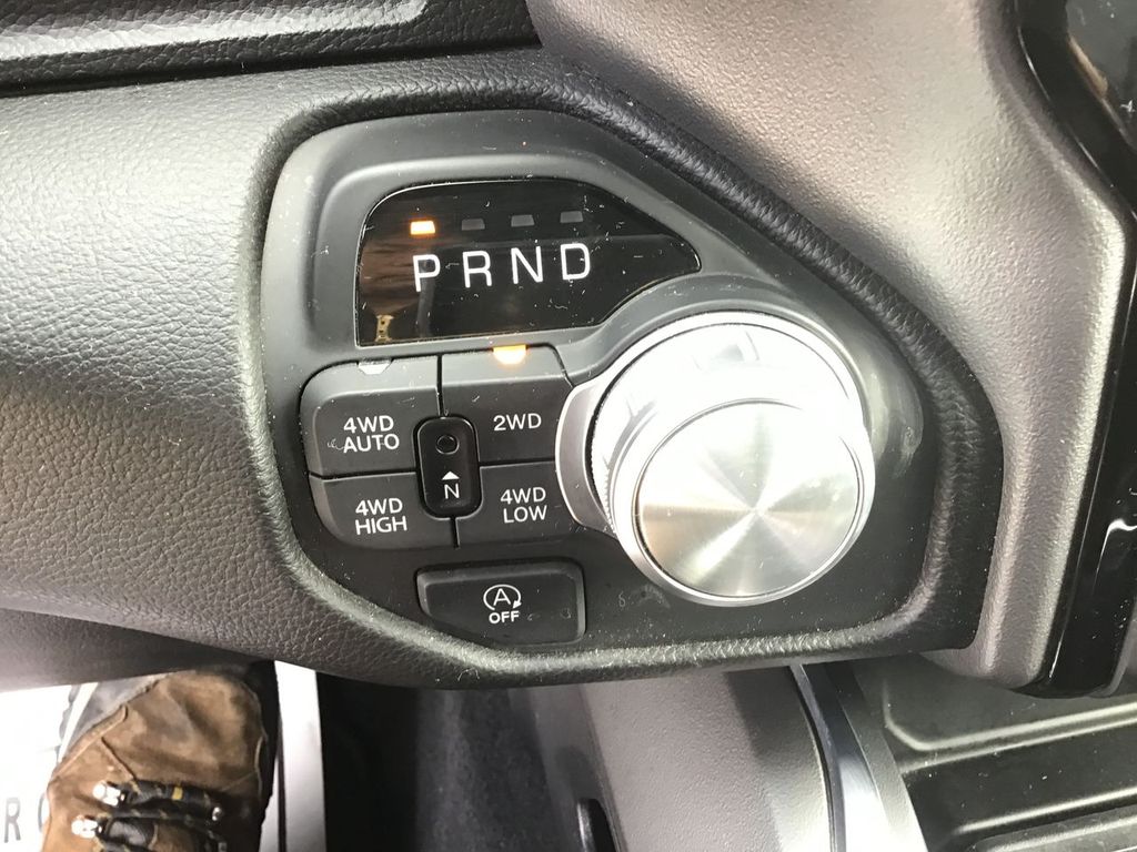2025 RAM Ram 1500 Pickup Laramie - Photo 15