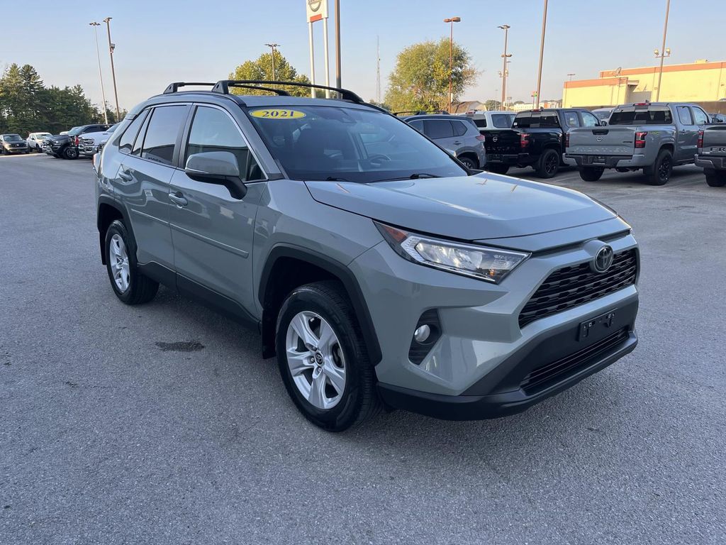 Lunar 2021 Toyota RAV4 SUV / Crossover Front-Wheel Drive 8-Speed Automatic