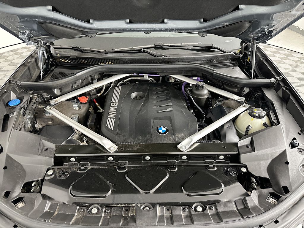 Thumbnail: 2023 BMW X7 - 32