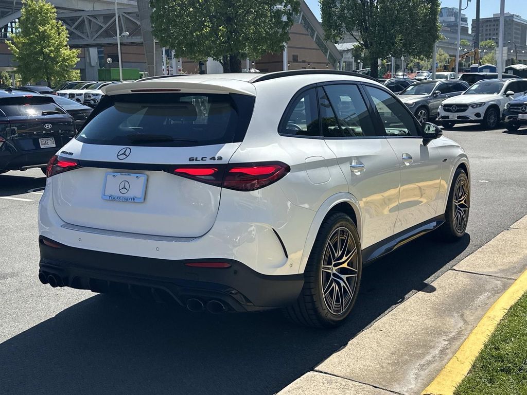 Thumbnail: 2025 Mercedes-Benz GLC - 12