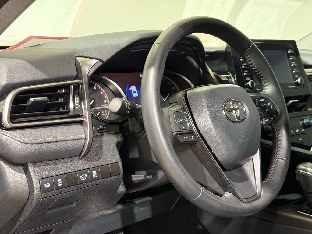 2023 Toyota Camry SE 16