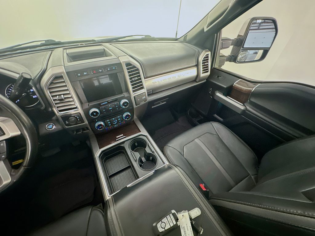 Used 2017 Gray Ford Platinum image 10