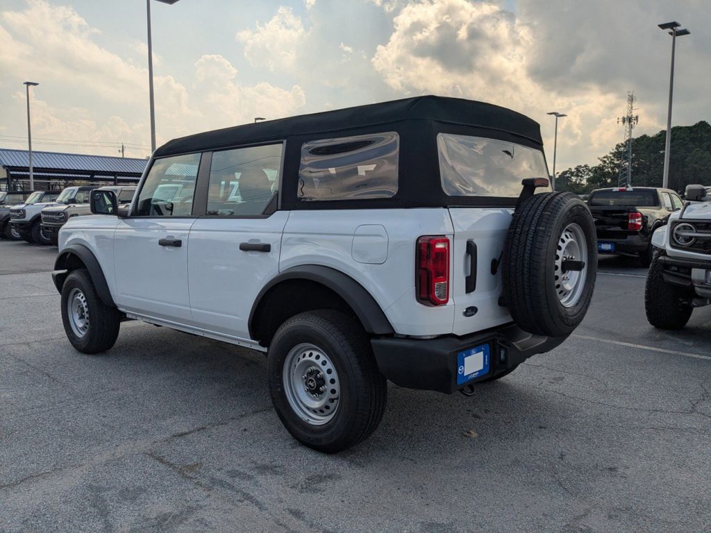 2025 Ford Bronco Base