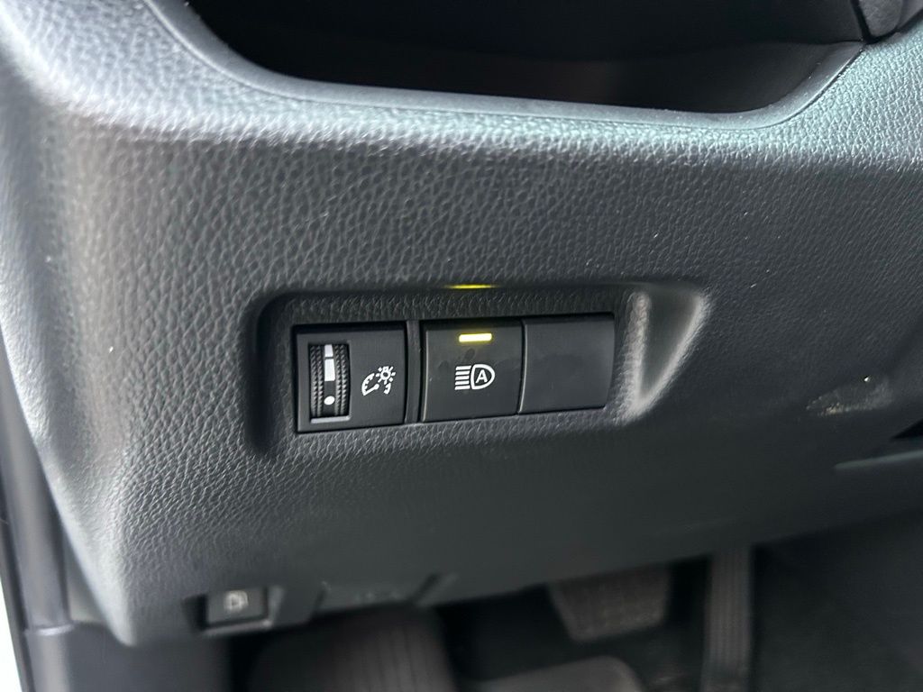 Thumbnail: 2025 Toyota RAV4 - 18