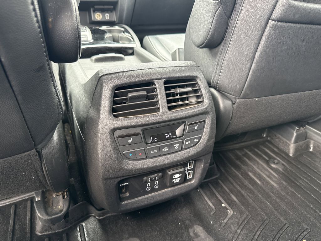 2019 Honda Pilot Touring  at Gullo Toyota