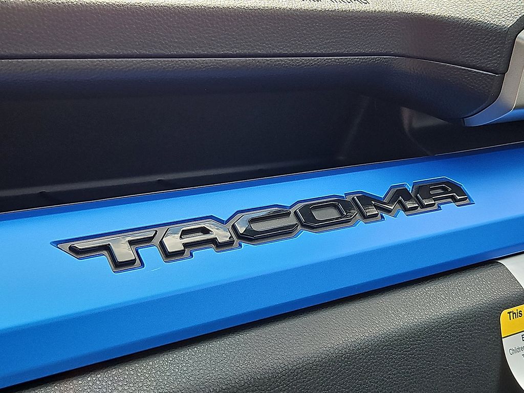 Thumbnail: 2025 Toyota Tacoma - 18