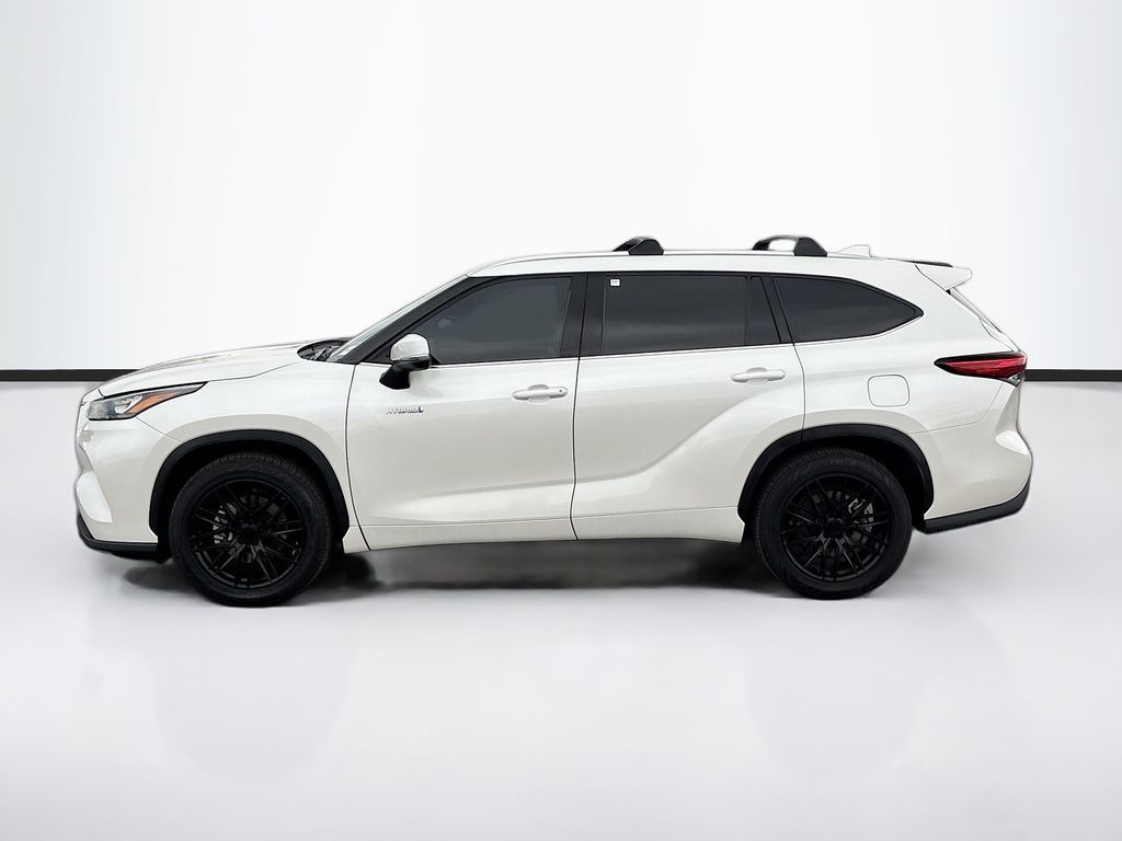 Thumbnail: 2020 Toyota Highlander - 8