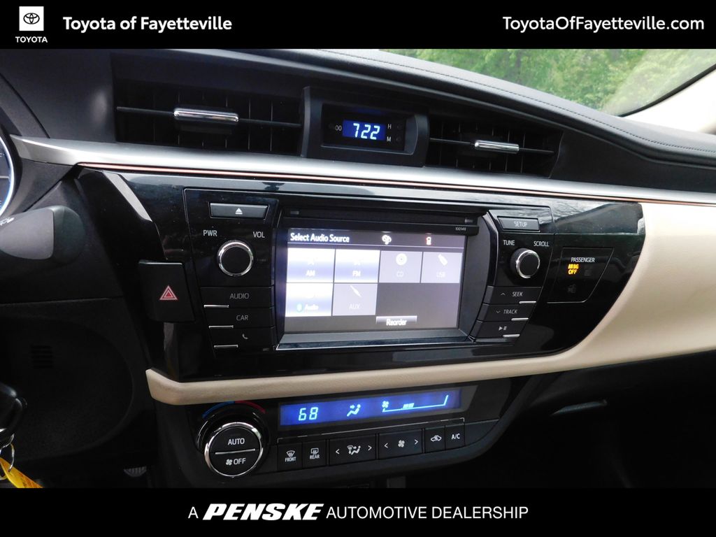 2015 Toyota Corolla LE 7