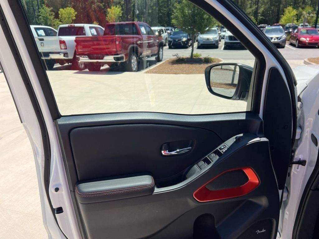 2025 Glacier White Nissan Frontier PRO-4X 4X4 Truck