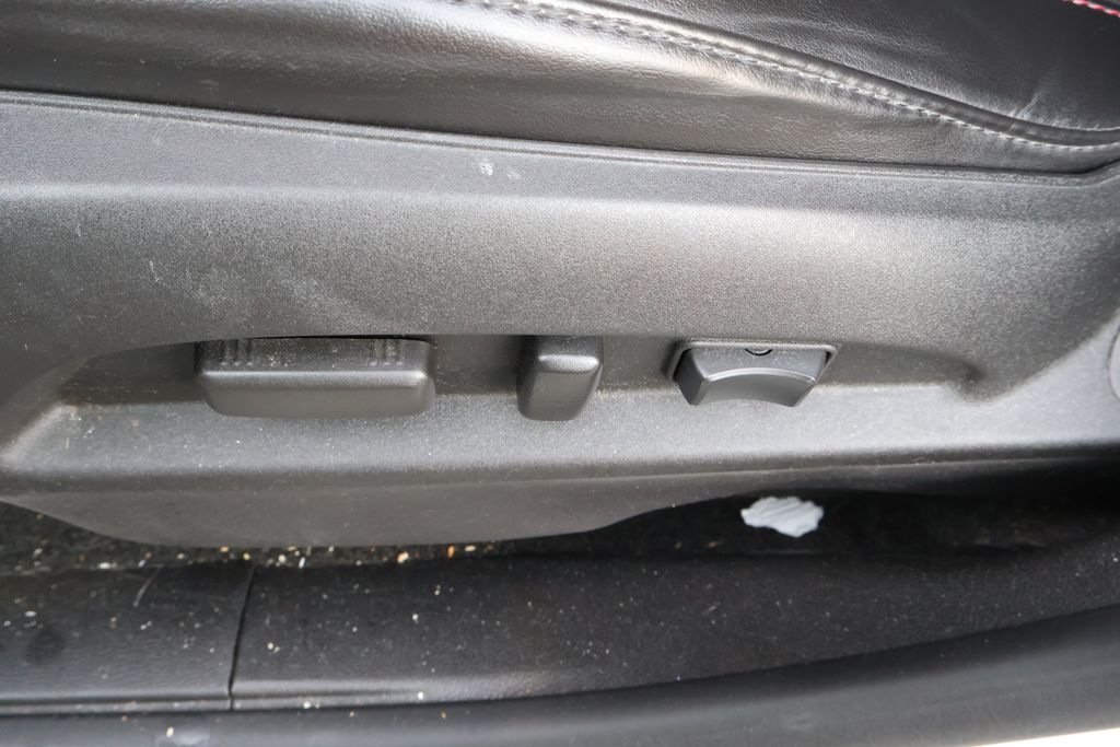 Thumbnail: 2014 Chevrolet Equinox - 15