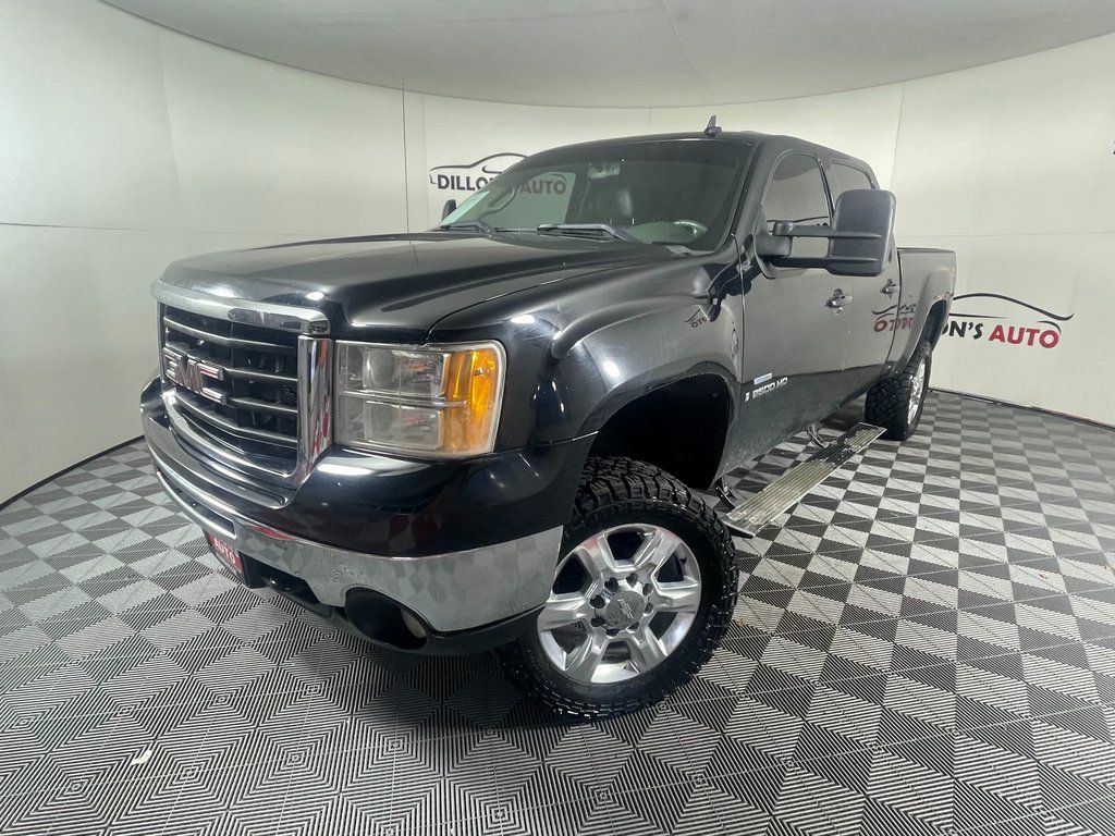 2009 GMC Sierra 2500HD SLT Crew Cab 4WD