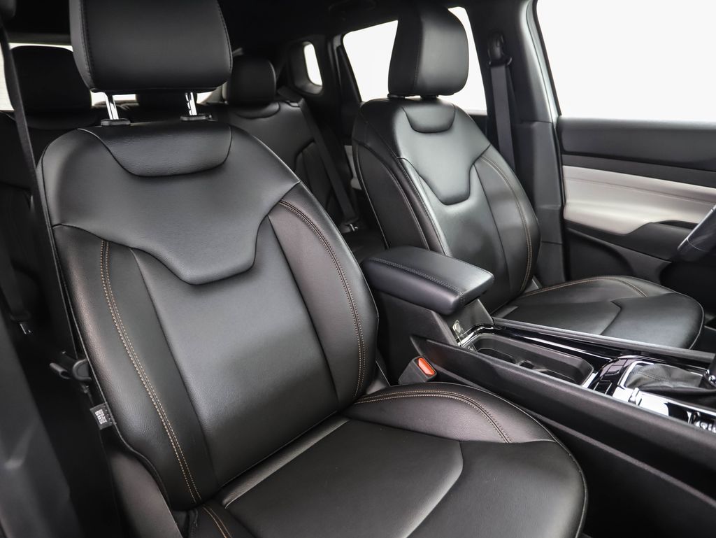 Thumbnail: 2024 Jeep Compass - 32