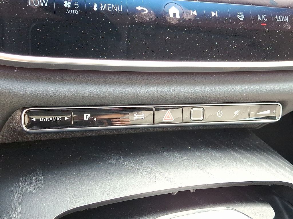 Thumbnail: 2026 Mercedes-Benz E-Class - 16
