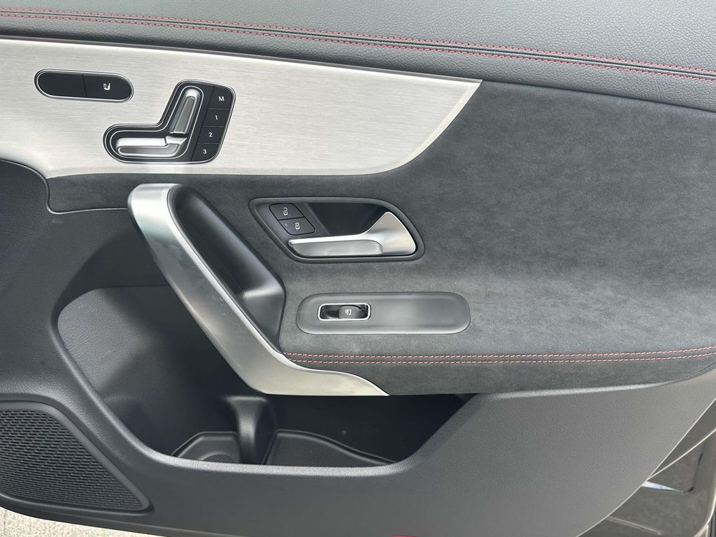 2025 Mercedes-Benz CLA 250 15