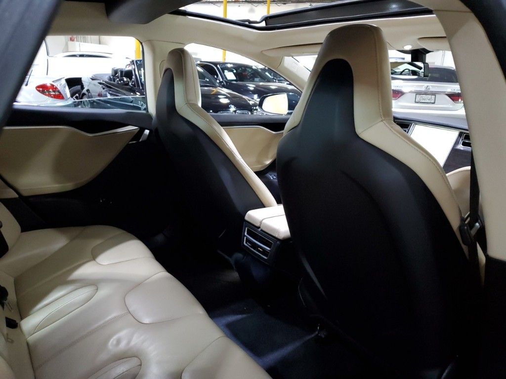 2014 Tesla Model S P85D 24