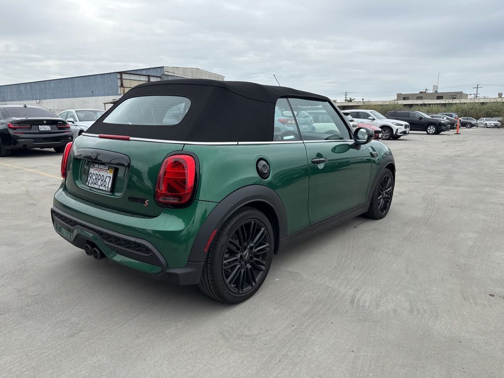 2023 MINI Cooper S Base 3