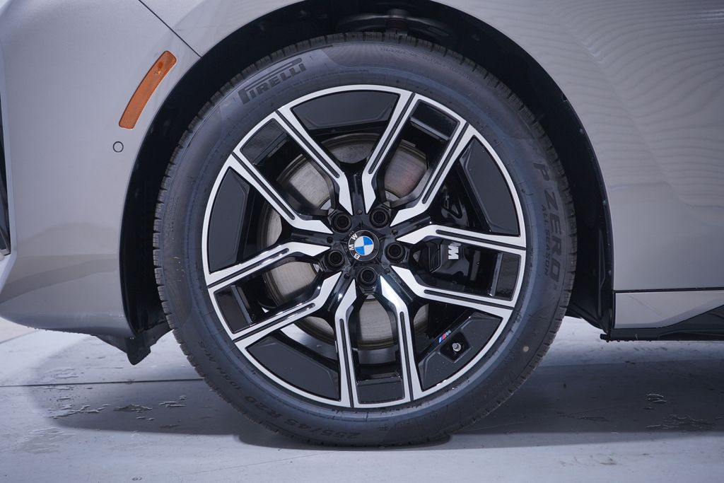 Thumbnail: 2026 BMW 7 Series - 2