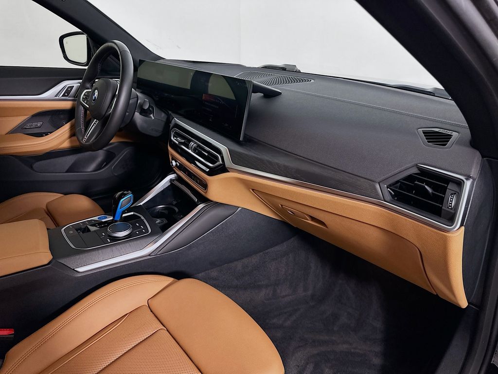 Thumbnail: 2023 BMW i4 - 30