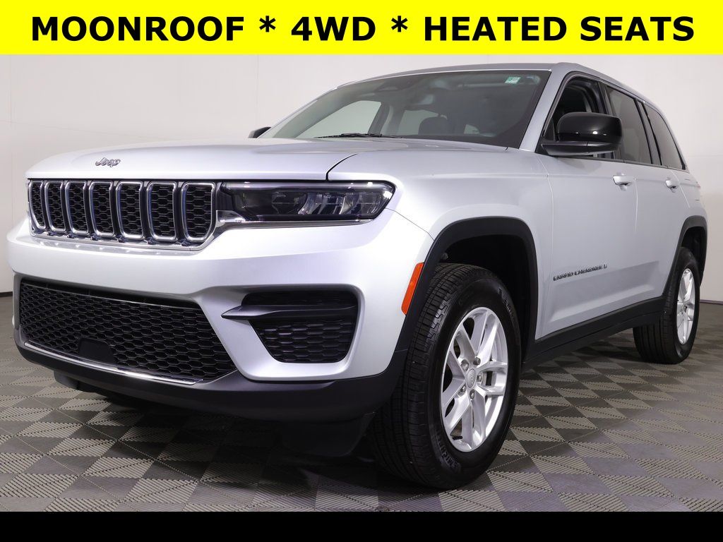 2023 Jeep Grand Cherokee Laredo 4WD